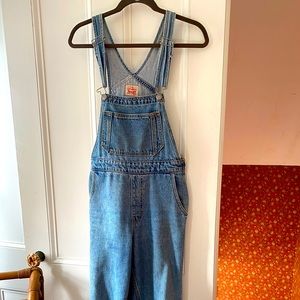Levi’s overalls!!!